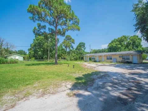 3760 47th Street Vero Beach FL 32967
