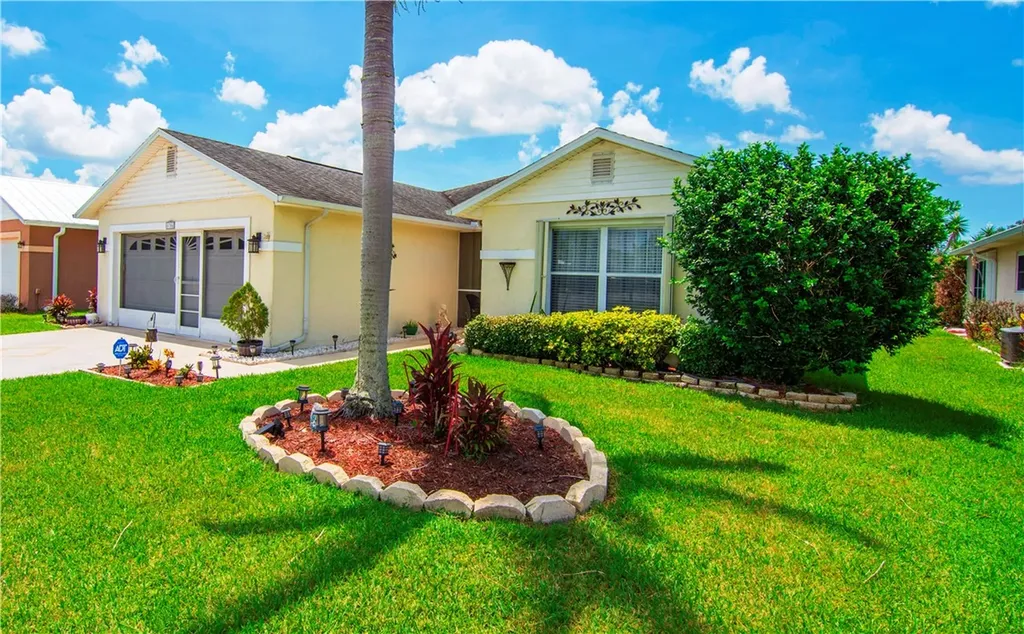 6704 Picante Circle Fort Pierce FL 34951