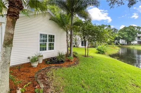 1965 Westminster Circle Vero Beach FL 32966