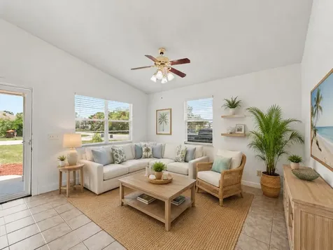 368 14th Place SW Vero Beach FL 32962