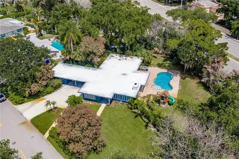 2002 Cordova Avenue Vero Beach FL 32960