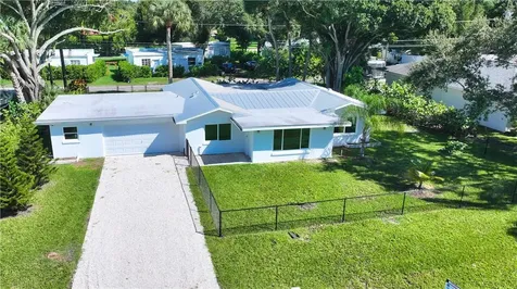 768 22nd Place Vero Beach FL 32960