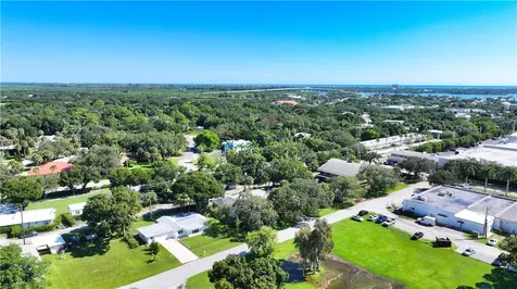 768 22nd Place Vero Beach FL 32960
