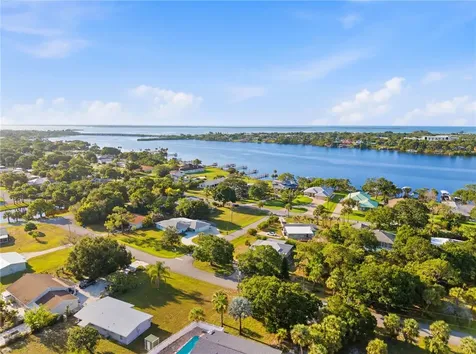 9931 Oak Street Sebastian FL 32976