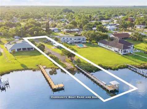9931 Oak Street Sebastian FL 32976