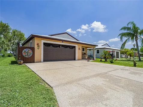 23 Arboles Del Norte Fort Pierce FL 34951