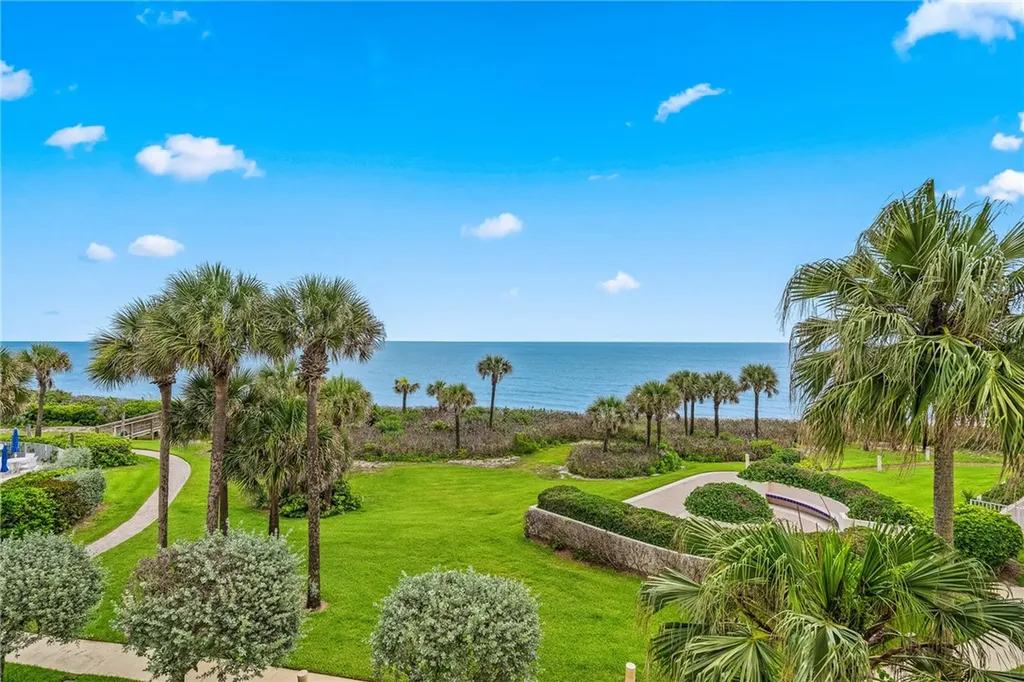 8866 N Sea Oaks Way Vero Beach FL 32963