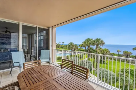 8866 N Sea Oaks Way Vero Beach FL 32963