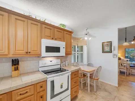 375 N Grove Isle Circle Vero Beach FL 32962