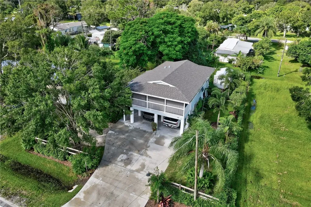 184 S Willow Street Fellsmere FL 32948