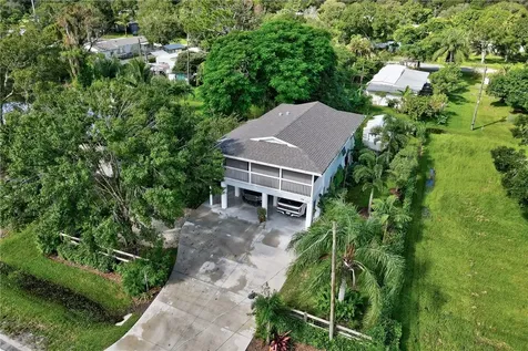 184 S Willow Street Fellsmere FL 32948