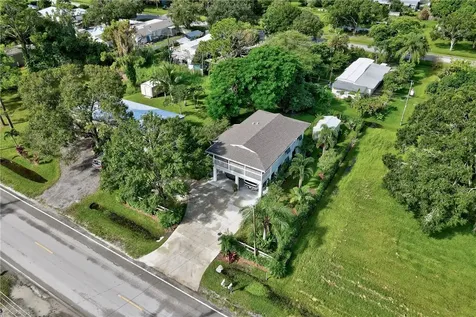 184 S Willow Street Fellsmere FL 32948