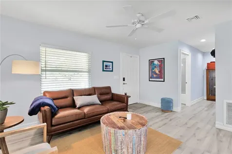 184 S Willow Street Fellsmere FL 32948
