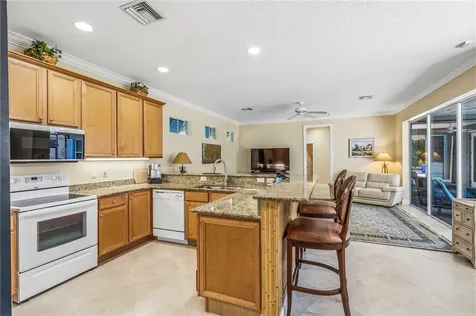228 Oak Hammock Circle SW Vero Beach FL 32962