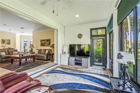 228 Oak Hammock Circle SW Vero Beach FL 32962