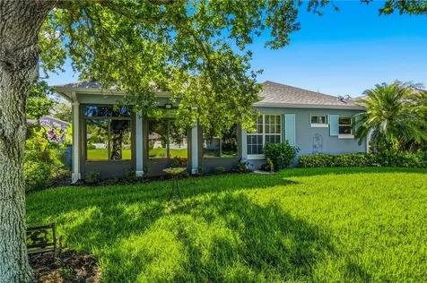 228 Oak Hammock Circle SW Vero Beach FL 32962