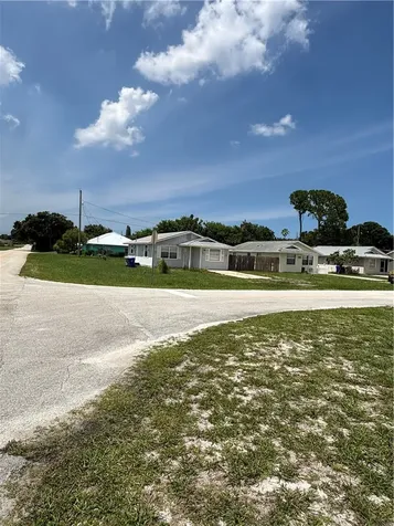 405 14th Place SW Vero Beach FL 32962