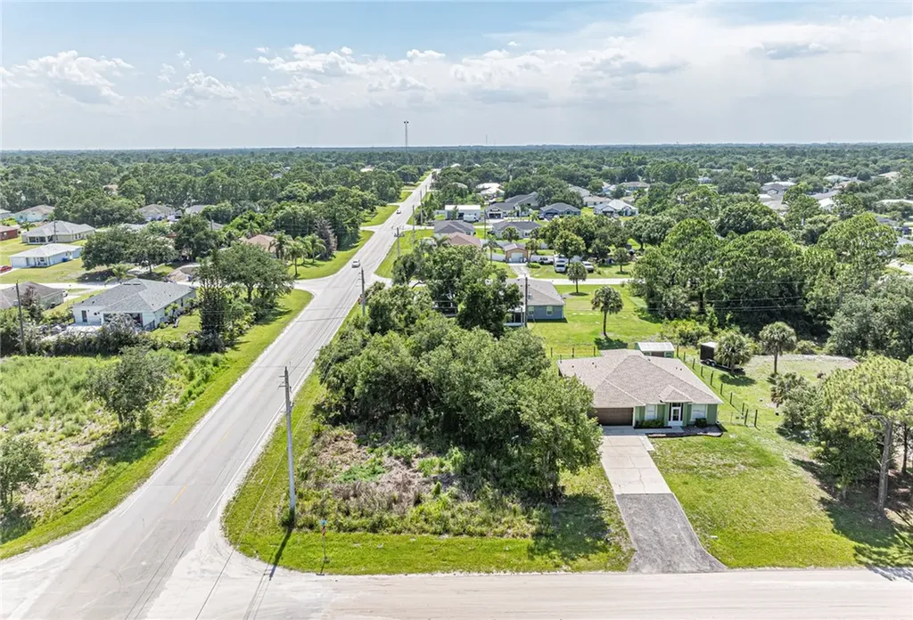 8315 102nd Avenue Vero Beach FL 32967