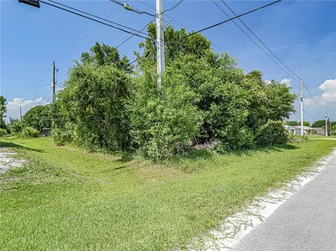 8315 102nd Avenue Vero Beach FL 32967