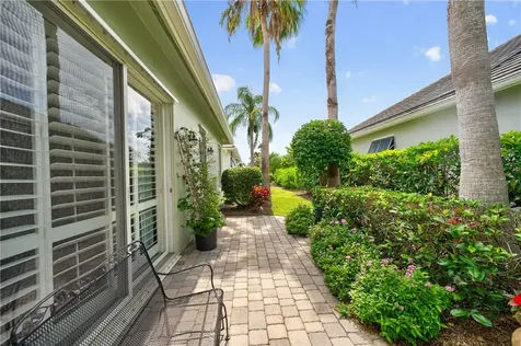 2087 Autumn Lane Vero Beach FL 32963