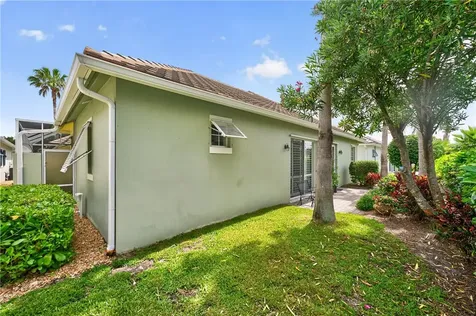 2087 Autumn Lane Vero Beach FL 32963