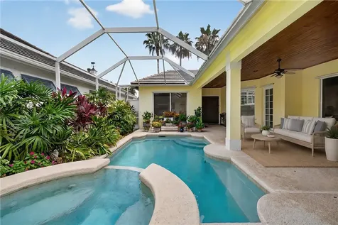 2087 Autumn Lane Vero Beach FL 32963