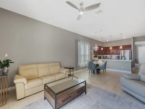 1804 Berkshire Circle SW Vero Beach FL 32968