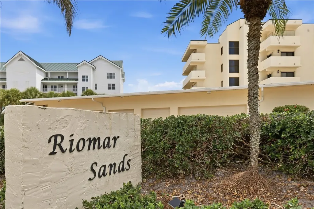 2636 Ocean Drive Vero Beach FL 32963