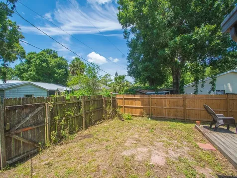6055 7th Place Vero Beach FL 32968