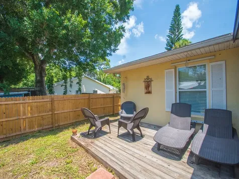 6055 7th Place Vero Beach FL 32968