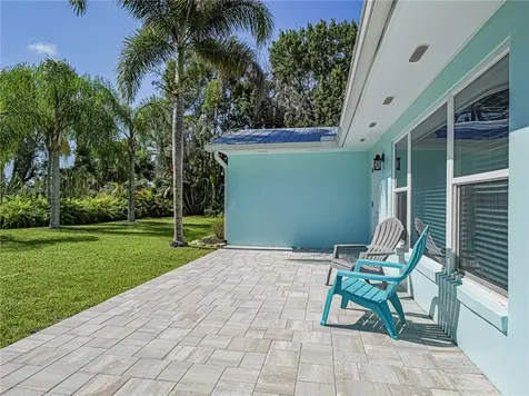 450 28th Court Vero Beach FL 32968