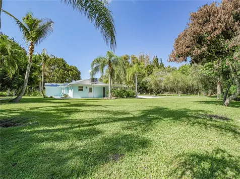 450 28th Court Vero Beach FL 32968