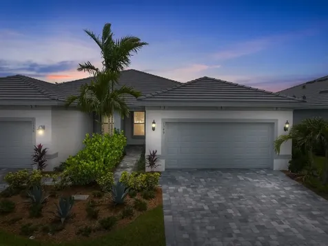 1349 Harper Way Vero Beach FL 32960