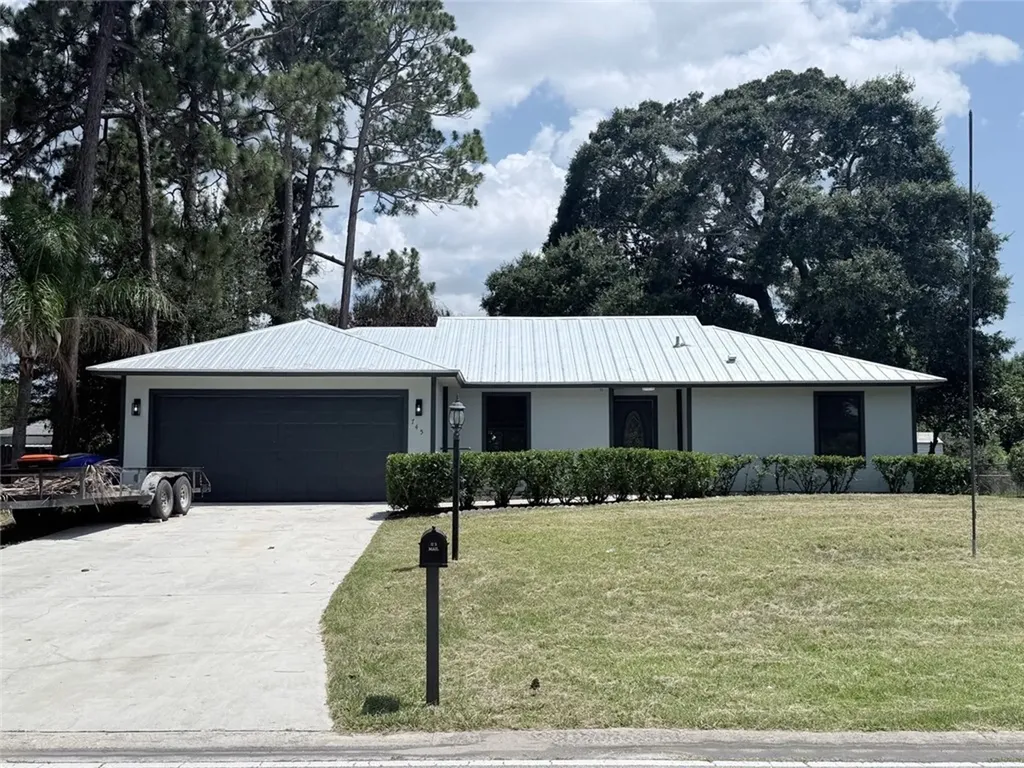 745 17th Lane SW Vero Beach FL 32962