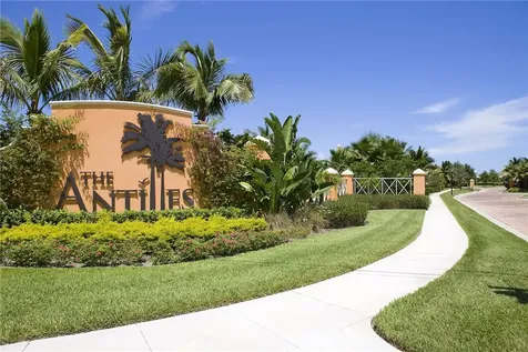 2883 St Barts Square Vero Beach FL 32967