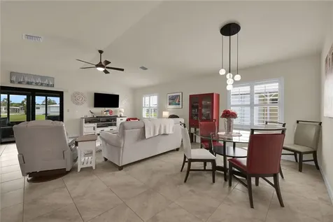 22 Alta Loma Port St Lucie FL 34952