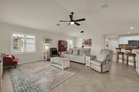 22 Alta Loma Port St Lucie FL 34952