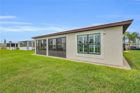 22 Alta Loma Port St Lucie FL 34952