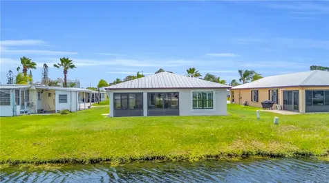 22 Alta Loma Port St Lucie FL 34952