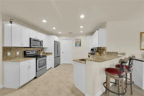 22 Alta Loma Port St Lucie FL 34952