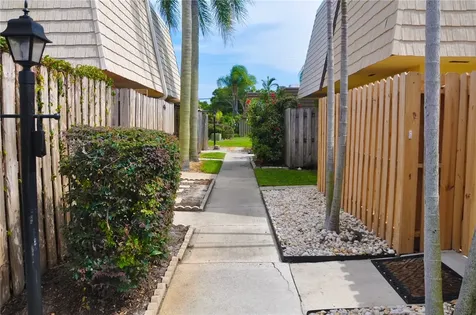1170 6th Avenue Vero Beach FL 32960