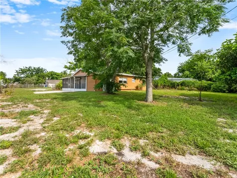 2429 2nd Avenue SE Vero Beach FL 32962
