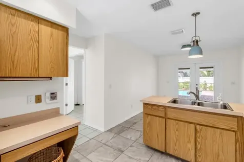 185 12th Street SE Vero Beach FL 32962