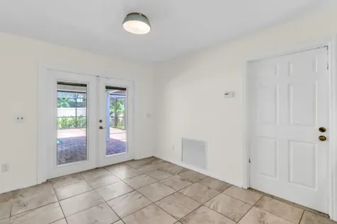 185 12th Street SE Vero Beach FL 32962