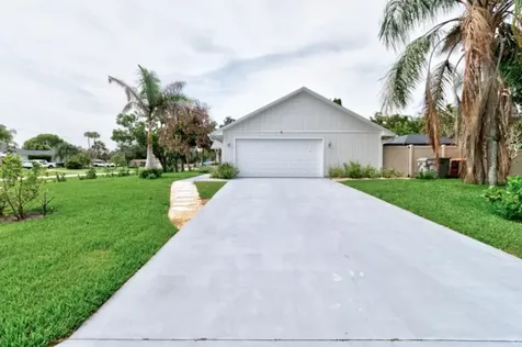 185 12th Street SE Vero Beach FL 32962