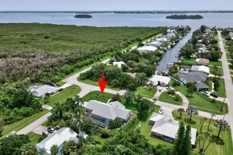 185 12th Street SE Vero Beach FL 32962