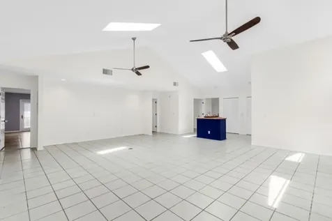 185 12th Street SE Vero Beach FL 32962
