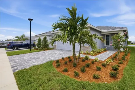 1331 Haven Circle Vero Beach FL 32960