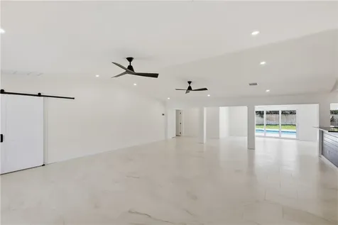 726 Live Oak Lane Vero Beach FL 32963
