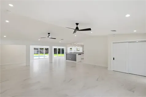 726 Live Oak Lane Vero Beach FL 32963